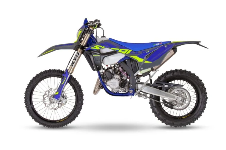 Sherco-125-SE-Factory-2024-estudio5-scaled-760x507